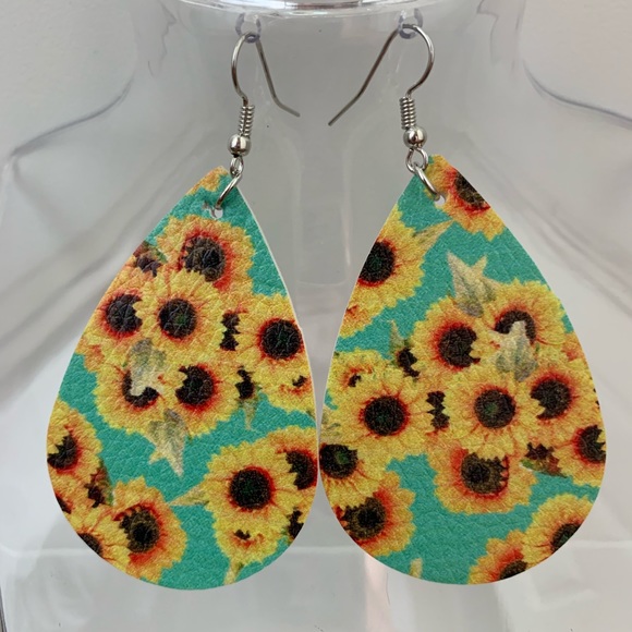 Jewelry - 🌻3 for $15🖤Faux Leather Teardrop Dangle Earrings